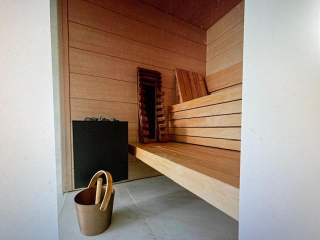Schravenhoek Met Indoorzwembad En Sauna Veurne Buitenkant foto