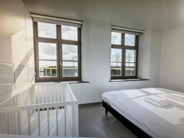 Schravenhoek Met Indoorzwembad En Sauna Veurne Buitenkant foto