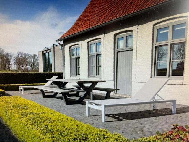 Schravenhoek Met Indoorzwembad En Sauna Veurne Buitenkant foto